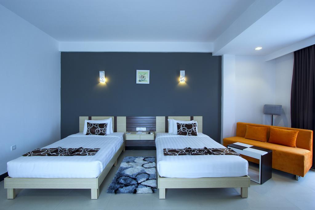 Moon Julie Hotel Sihanoukville Room photo